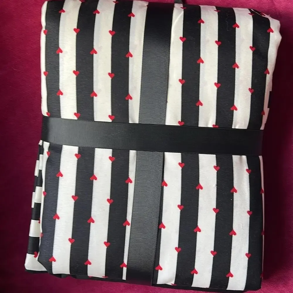 🆕 Betsey Johnson Black White Stripe Duvet QUEEN SET Cover Pillow Cases NIP